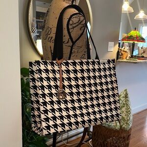 New Without Tags Spartina 449 Black and White Houndstooth Tote never used🖤❤️
